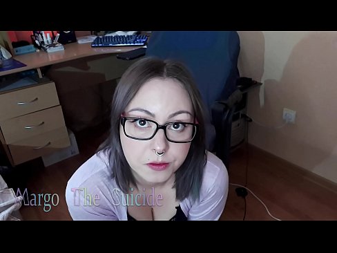 ❤️ Sexy meisie met bril suig dildo diep op kamera ❤️ Mooi pornografie by ons ❤
