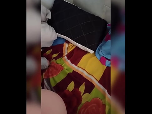 ❤️ My kamermaat bly alleen by die huis want haar man gaan met vakansie en ek vat die geleentheid om haar te naai en haar gat vol melk te maak ❤️ Mooi pornografie by ons ❤